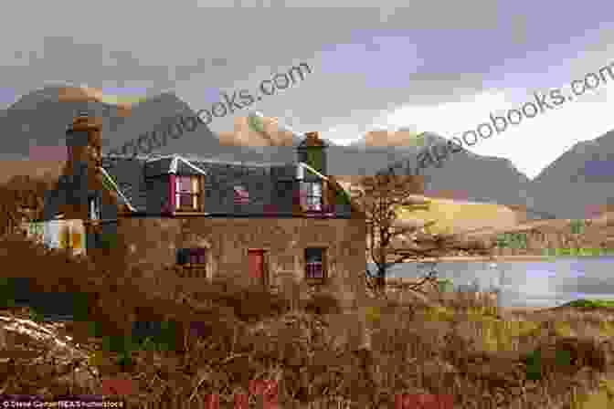 The Quaint Cottage Nestled In A Secluded Scottish Glen. The Cottage In The Highlands: Relax And Unwind With The Brand New Winter Romance (Scottish Escapes 3)